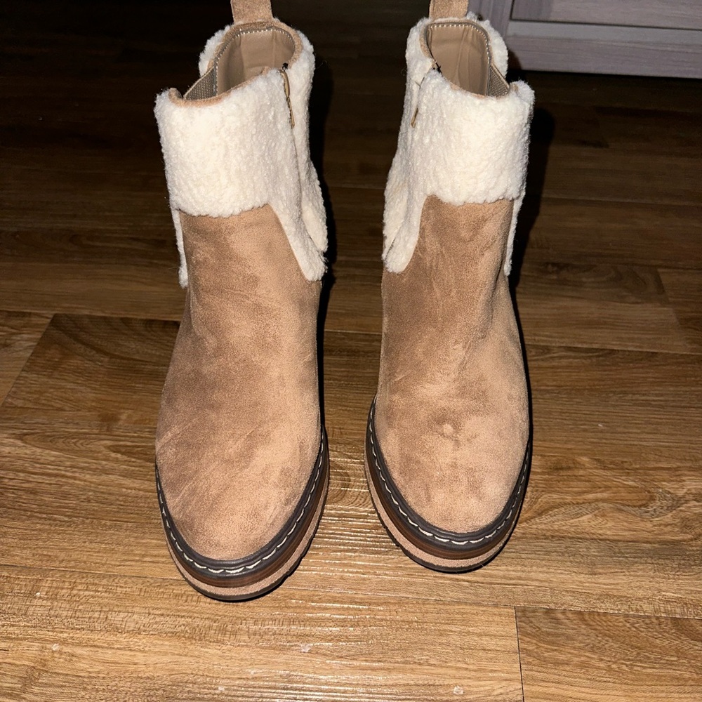 Tan Fur Booties